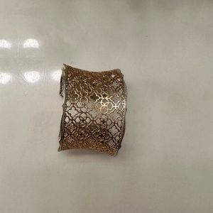 Kendra Scott gold cuff